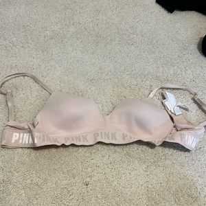 Victoria secret tshirt bra NO UNDERWIRE